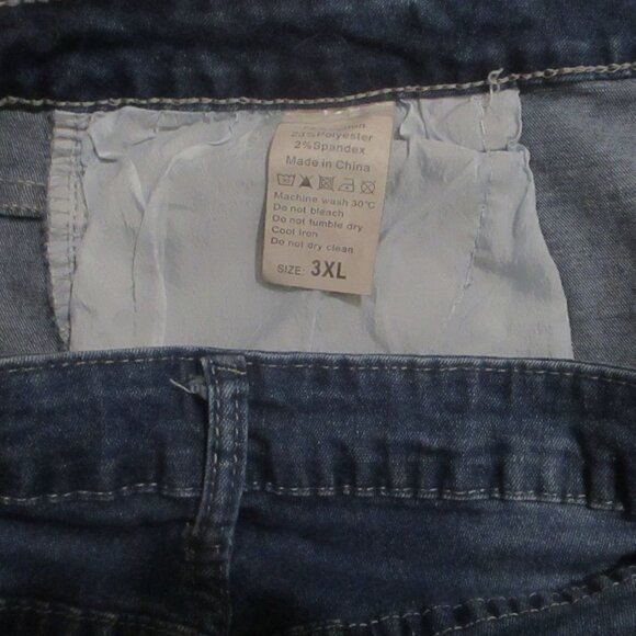 Distressed Denim Shorts With Leopard Print Patches Frayed Hem 3XL Blue - Picture 2 of 5